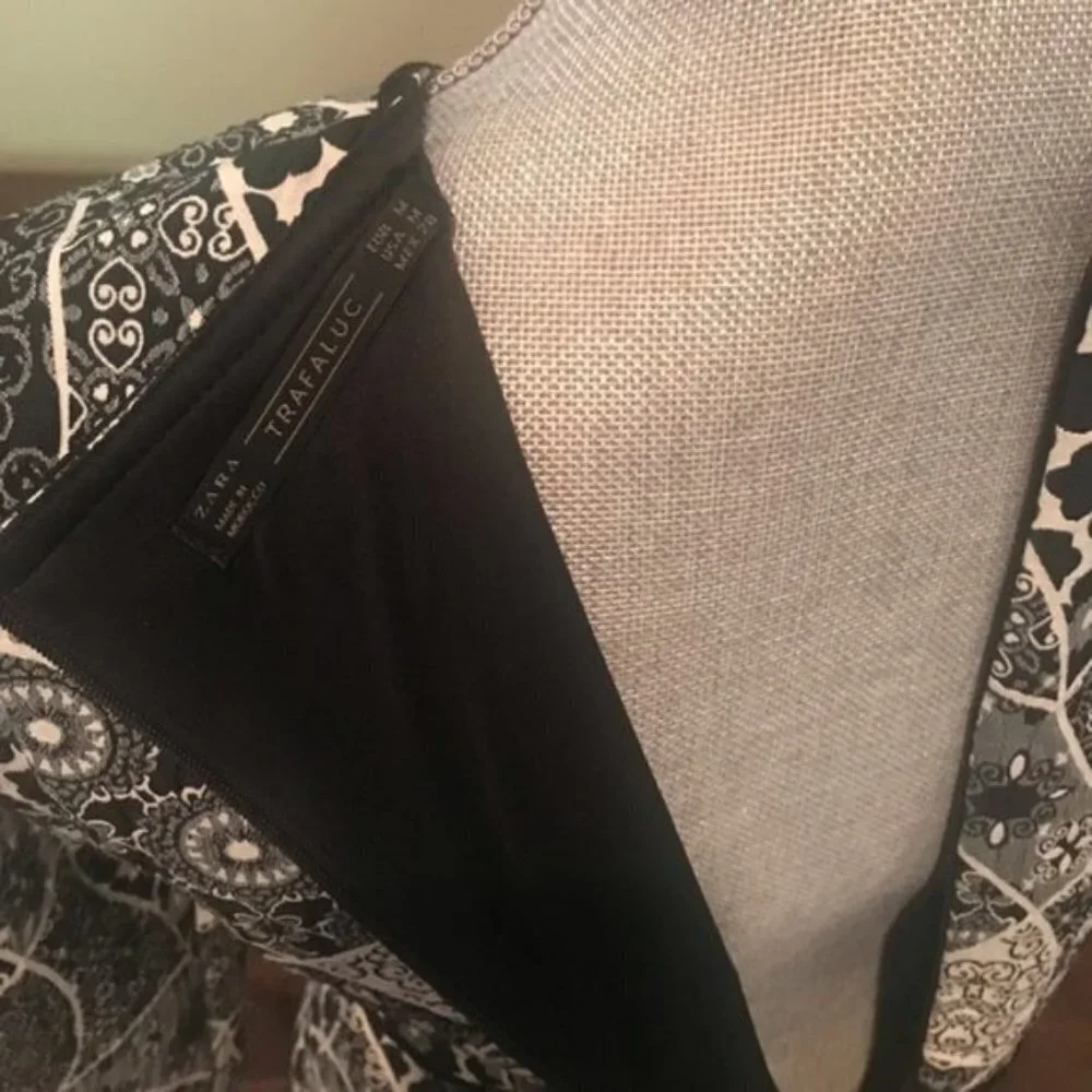 Zara Paisley Empire Waist Dress Size Medium - Picture 4 of 7